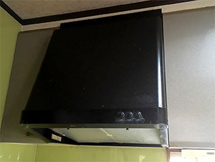 レンジフード取替工事 施工前1