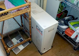 給湯器取替工事 施工前1