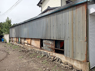 雨どいトタン　施工前1